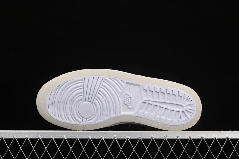 All categories Air Jordan Jordan series basketball shoes Air Jordan 1 High Air Jordan 1 Zoom Air CMFT AJ1 Joe 1 Khakilan CT0979-400